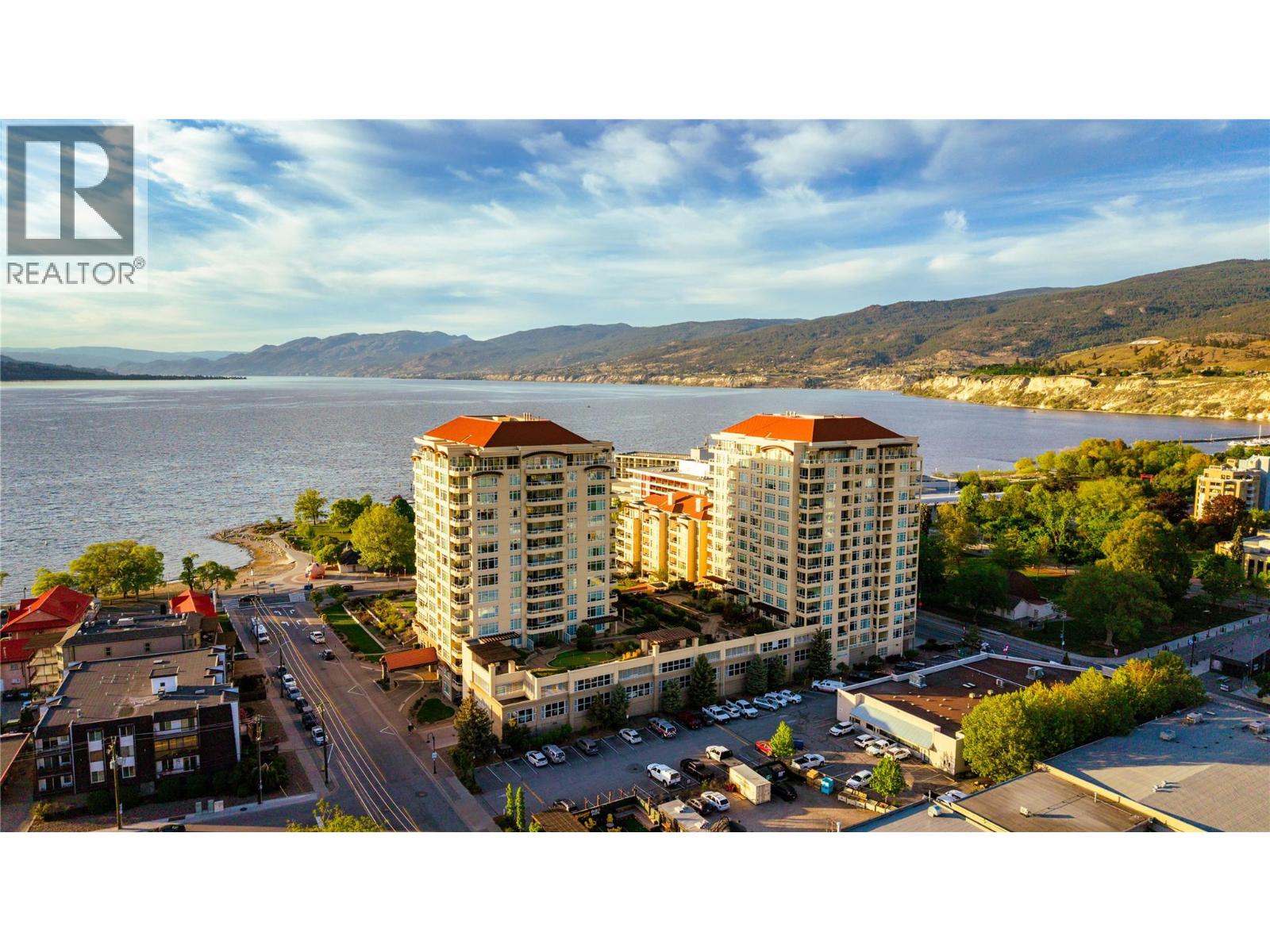 #1006 160 Lakeshore Drive - 46
