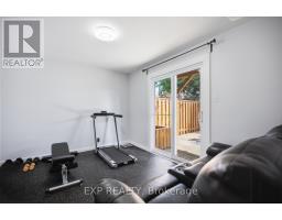 2092 Eric Crescent, Ottawa, ON K1B4P4 Photo 19