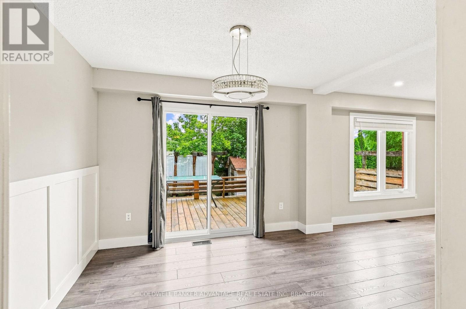 39 DUNDEE DRIVE - 11