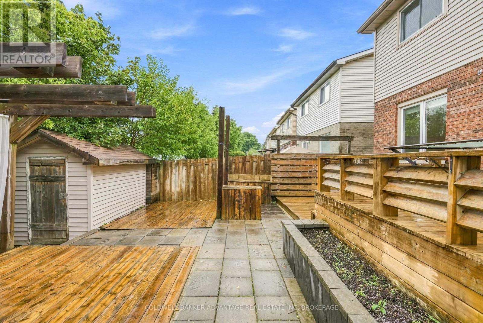 39 DUNDEE DRIVE - Image 33