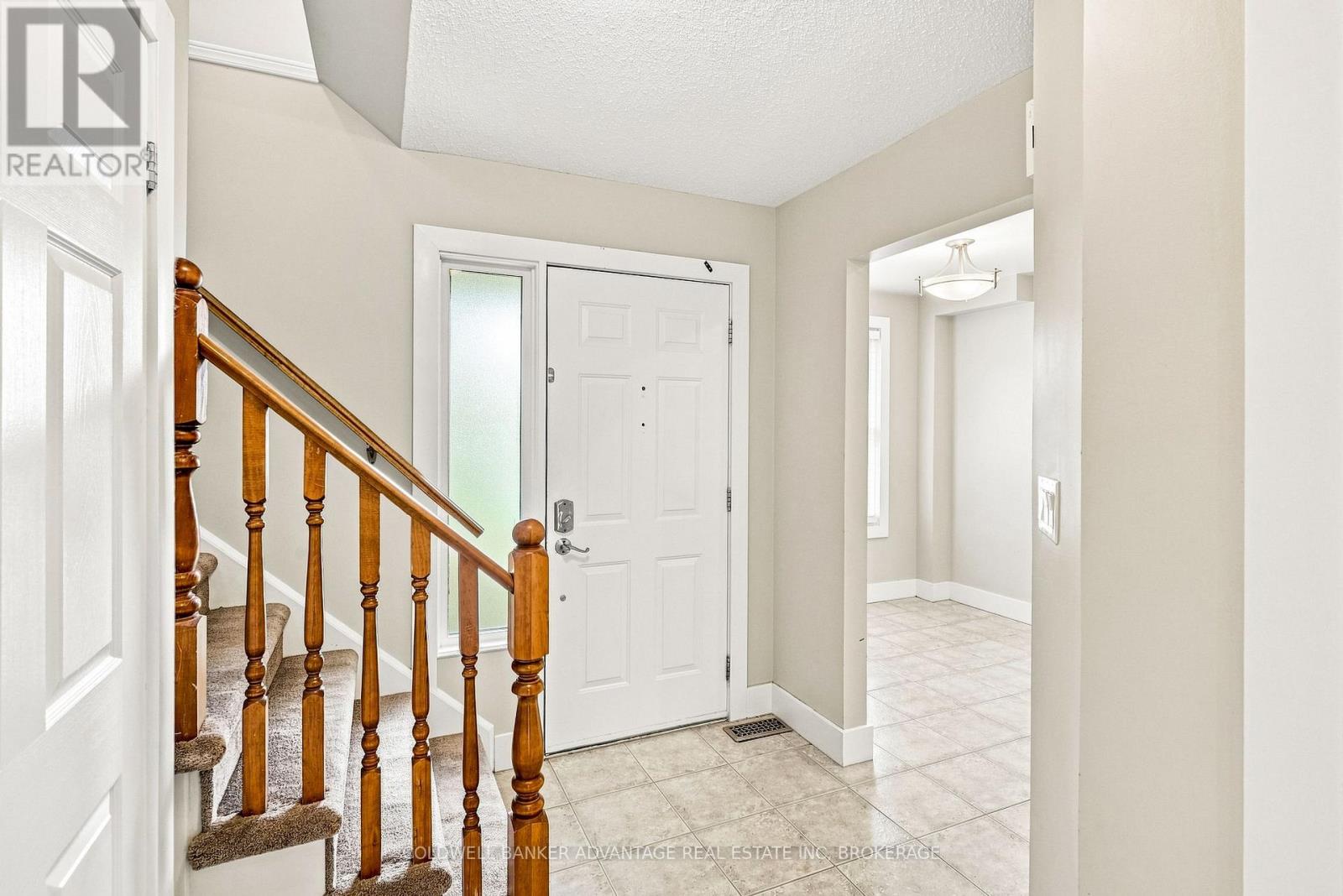 39 DUNDEE DRIVE - 4