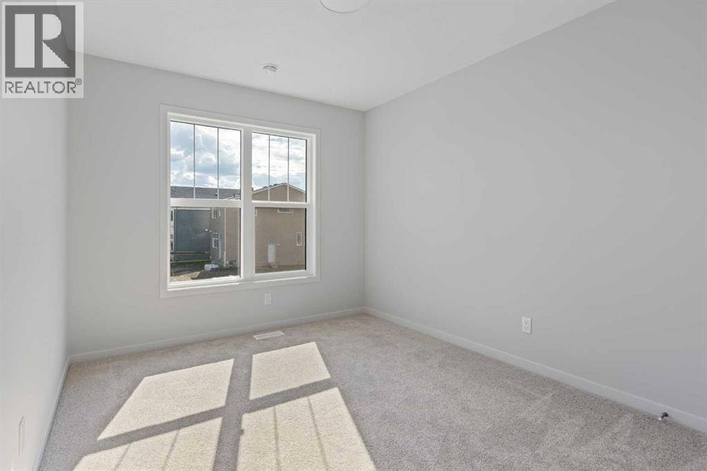 308 Montrose Crescent SE - Image 28