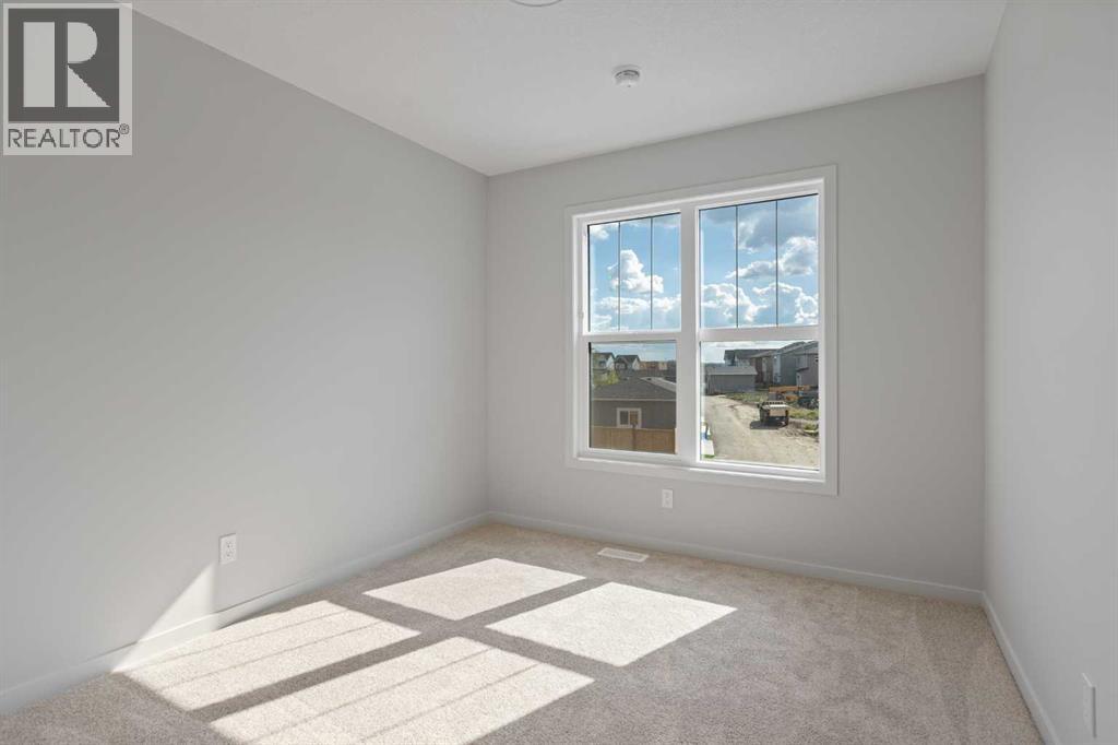 308 Montrose Crescent SE - 27