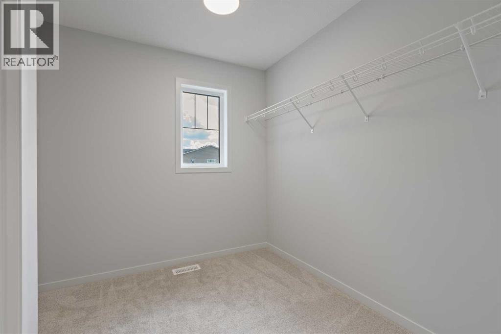 308 Montrose Crescent SE - Image 24
