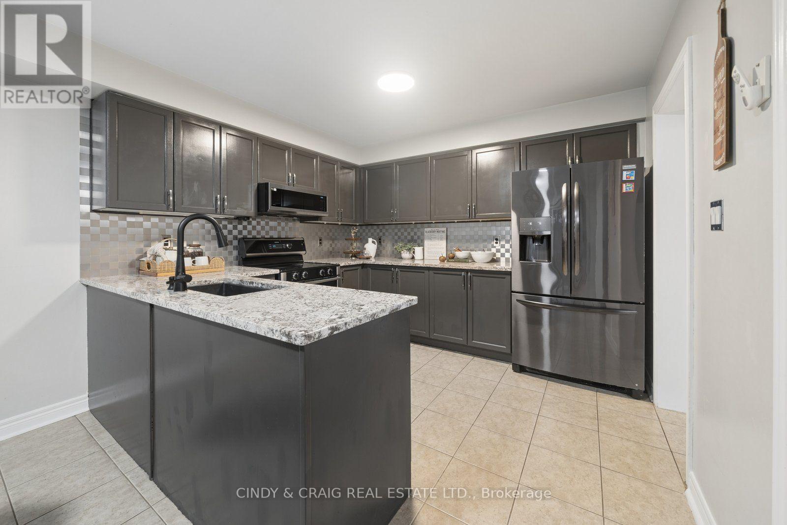 87 BECKETT CRESCENT, Clarington (Courtice) — photo 5