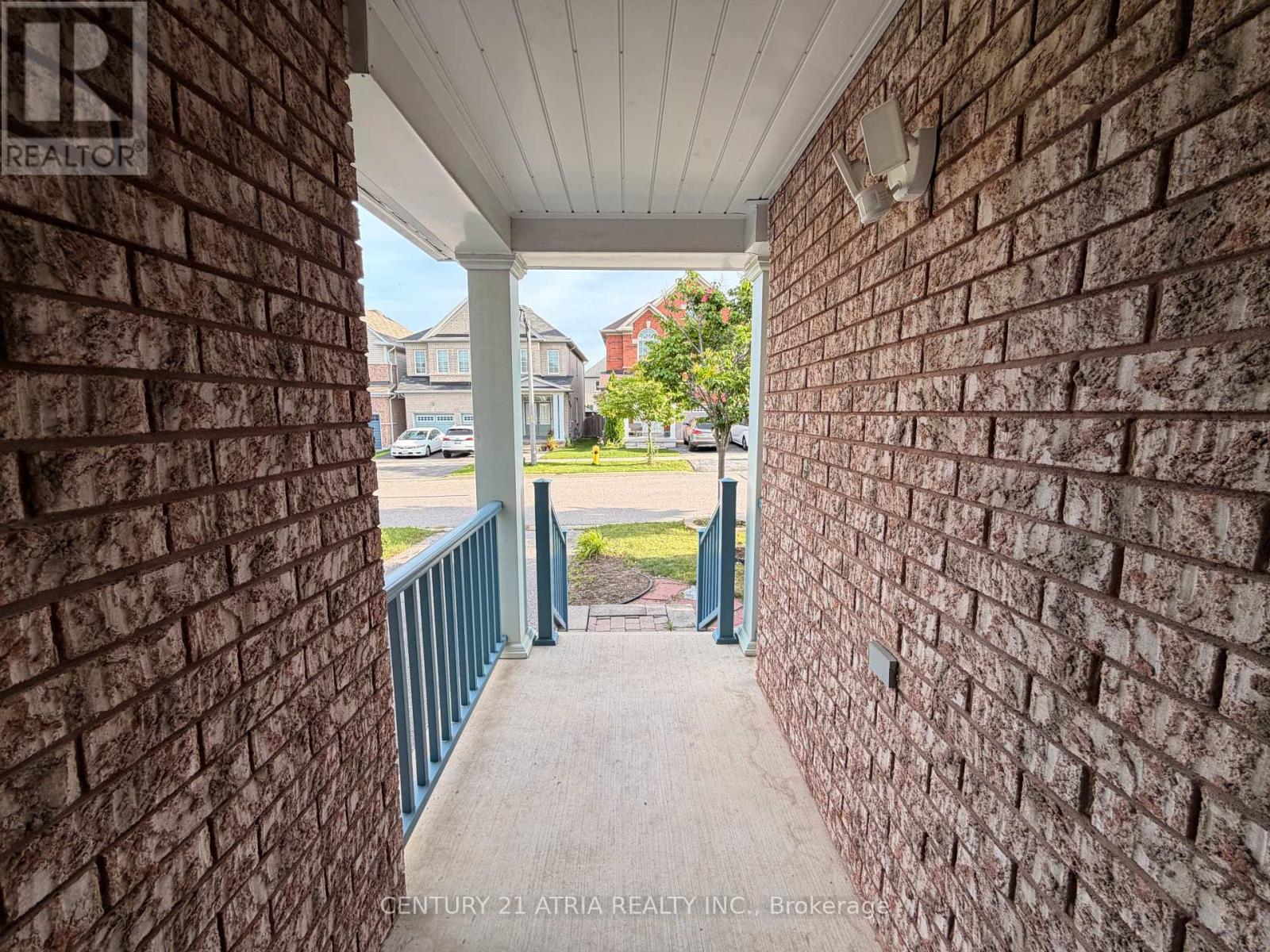 101 ELLIOTTGLEN DRIVE, Ajax (Northeast Ajax) — photo 2