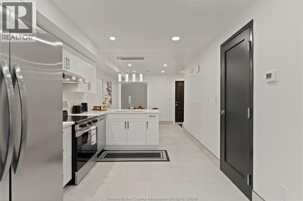 171 ROBSON ROAD Unit# 2, Leamington — photo 8
