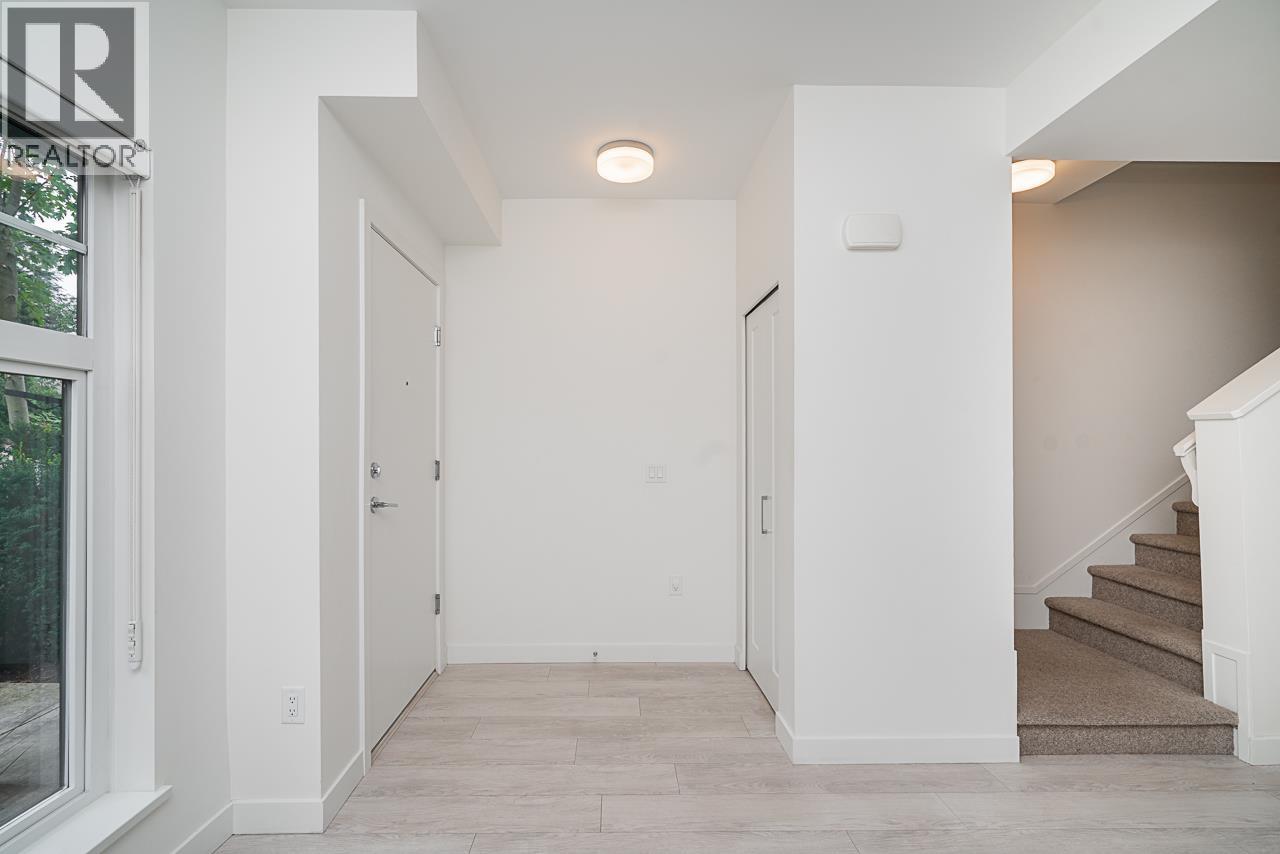 144 678 FAIRVIEW STREET, Coquitlam — photo 9