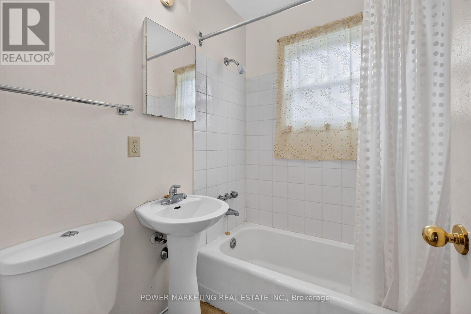 535 DUNBRACK STREET - Image 28