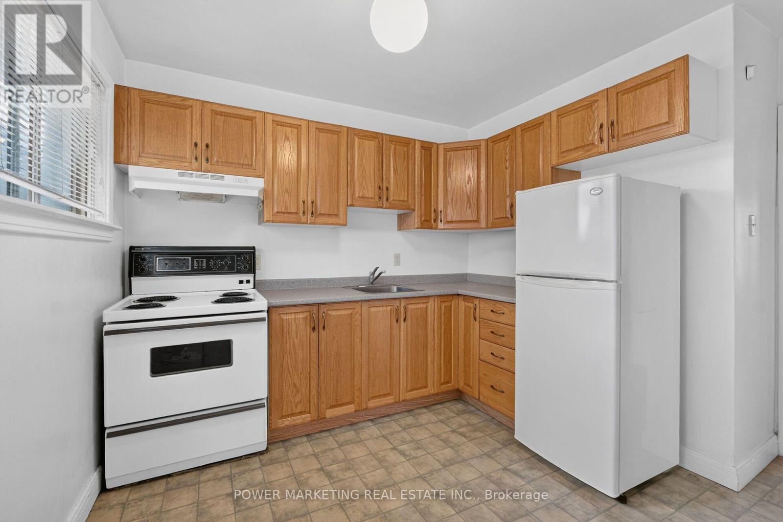 535 DUNBRACK STREET - 17