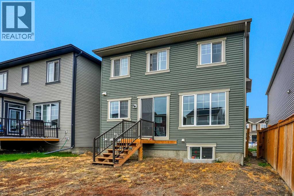 609 Southwinds Close SW - 36