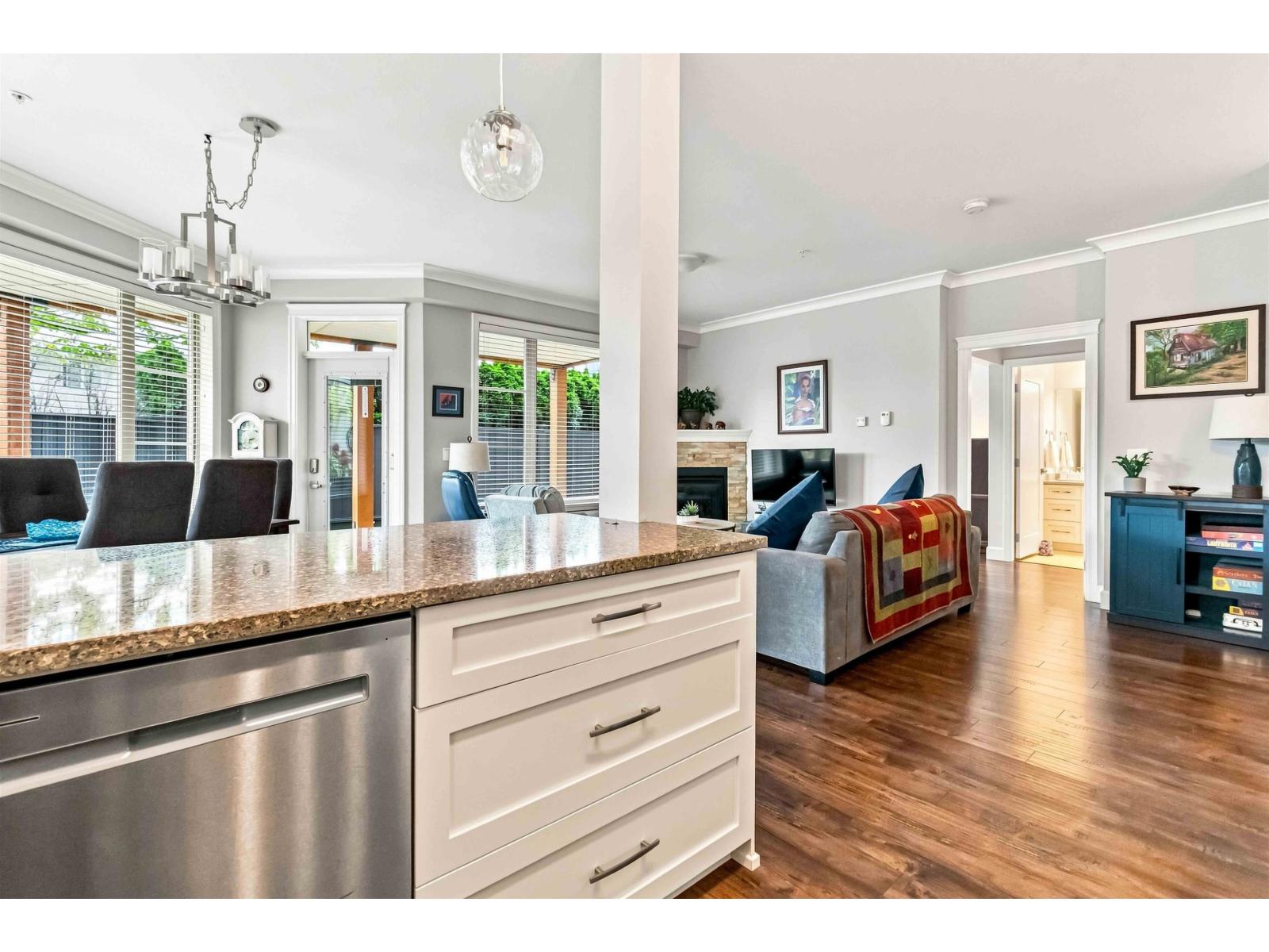 105 45746 KEITH WILSON ROAD, Vedder Crossing, Chilliwack