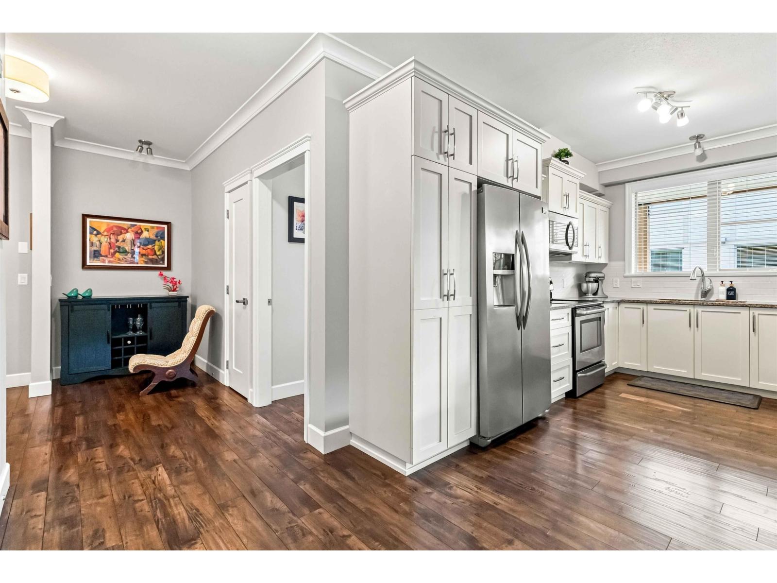 105 45746 KEITH WILSON ROAD, Vedder Crossing, Chilliwack