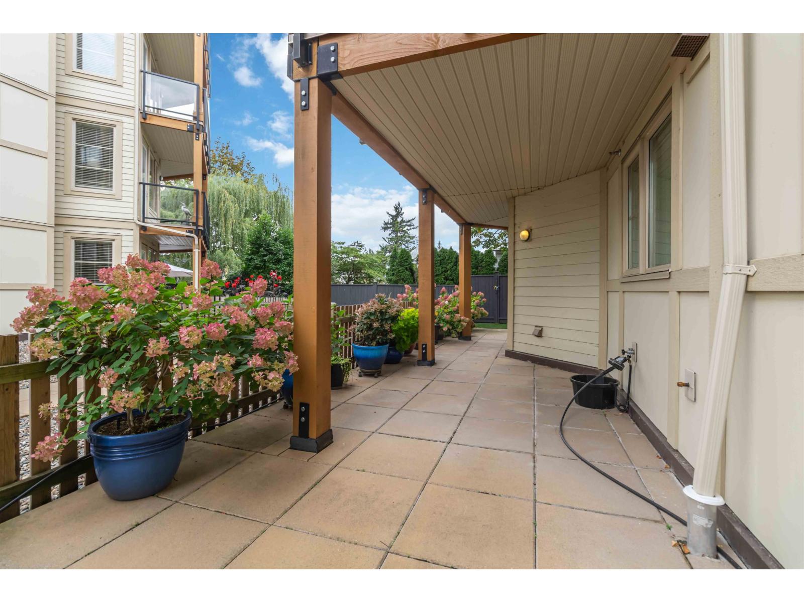 105 45746 KEITH WILSON ROAD, Vedder Crossing, Chilliwack
