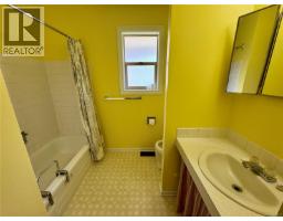 903 Maquinna Ave, Port Alice, BC V0N2N0 Photo 12