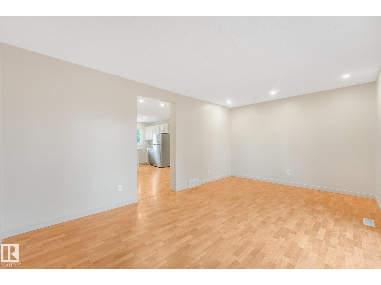 #144 16725 106 ST NW - 10