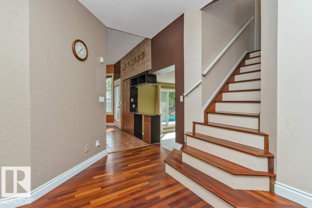 3723 30 ST NW - 10