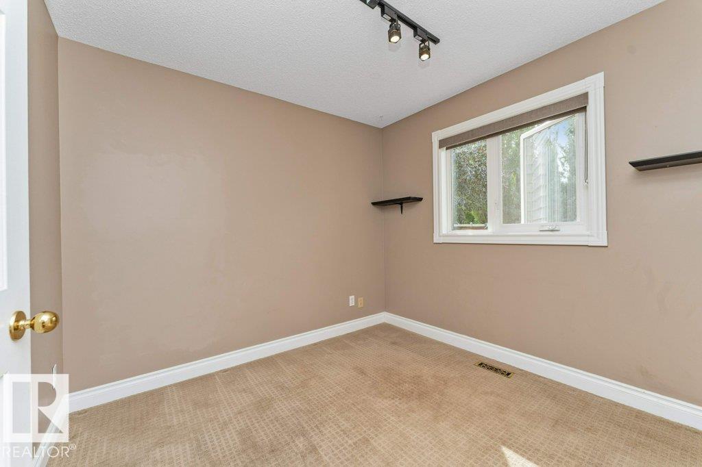 3723 30 ST NW - 20