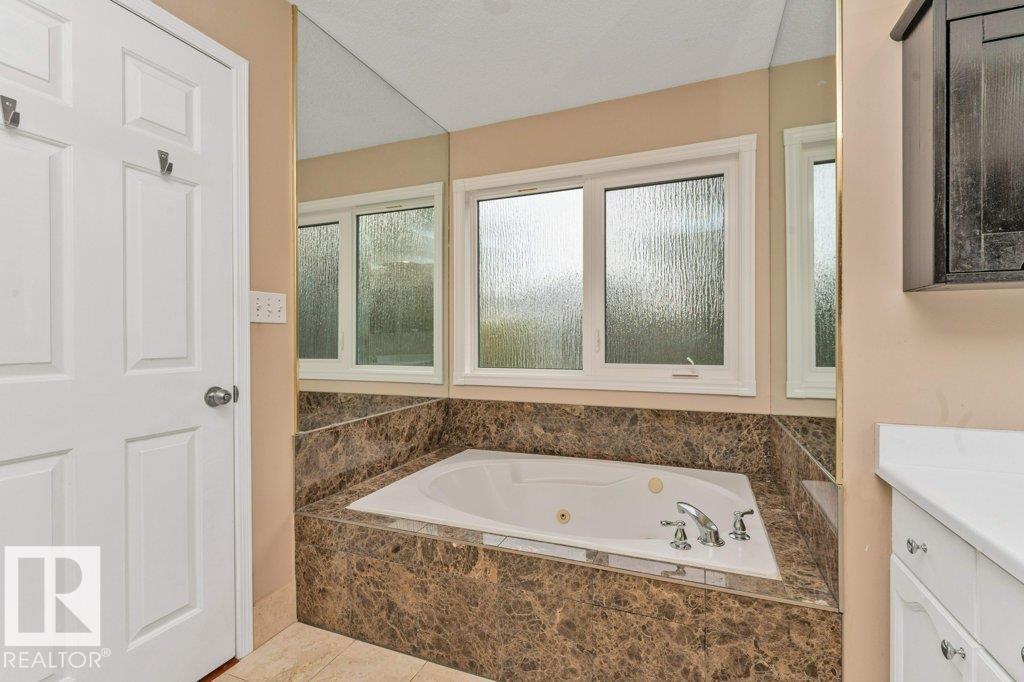 3723 30 ST NW - 30