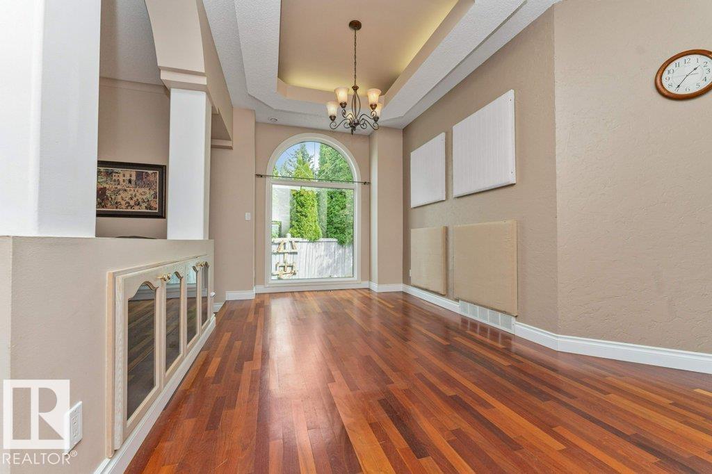 3723 30 ST NW - 8