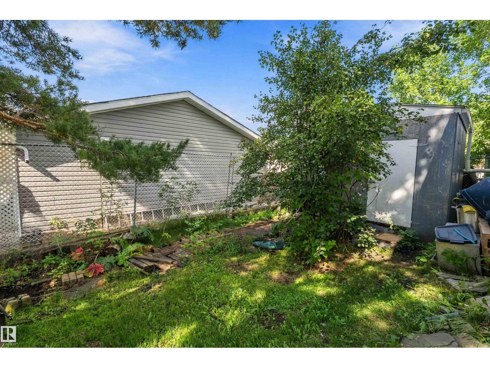3520 39 ST - 29