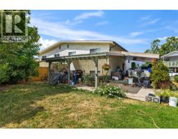 Bedroom - 156-158 Adventure Road, Kelowna, BC V1X1N4 Photo 10