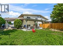 Bedroom - 156-158 Adventure Road, Kelowna, BC V1X1N4 Photo 17