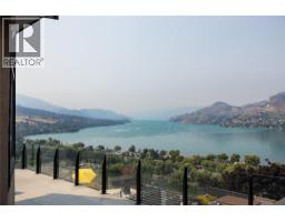 Foyer - 10 Bayview Heights, Coldstream, BC V1B2B9 Photo 25