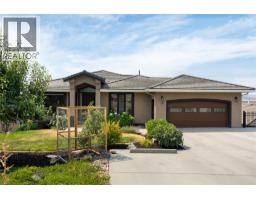 Bedroom - 10 Bayview Heights, Coldstream, BC V1B2B9 Photo 6