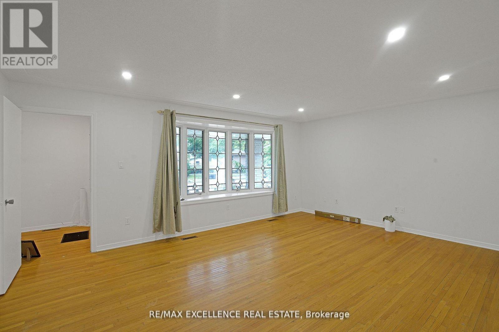 UPPER - 1595 BORDEN STREET, London East (East H) — photo 5