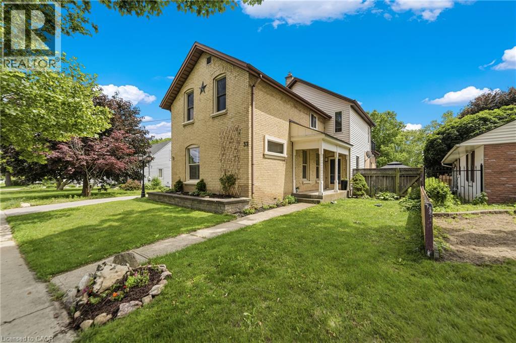 32 CLENCH Avenue, Brantford — photo 4