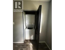 Kitchen - 1210 Elkhorn Crescent, Prince George, BC V2M6J1 Photo 8