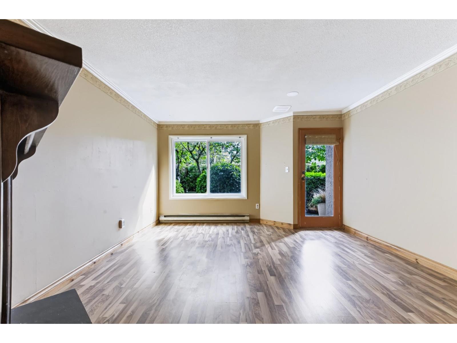 4 15971 MARINE DRIVE, White Rock