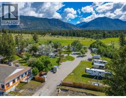 1474 93 95 Highway, Windermere, BC V0B2L1 Photo 53