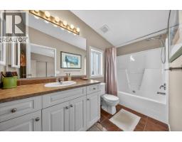 1474 93 95 Highway, Windermere, BC V0B2L1 Photo 22
