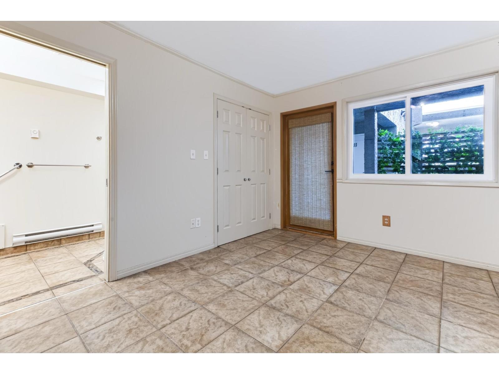 4 15971 MARINE DRIVE, White Rock