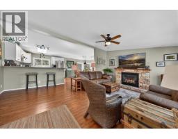 1474 93 95 Highway, Windermere, BC V0B2L1 Photo 10
