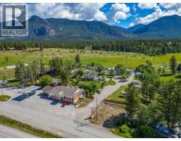 1474 93 95 Highway, Windermere, BC V0B2L1 Photo 54