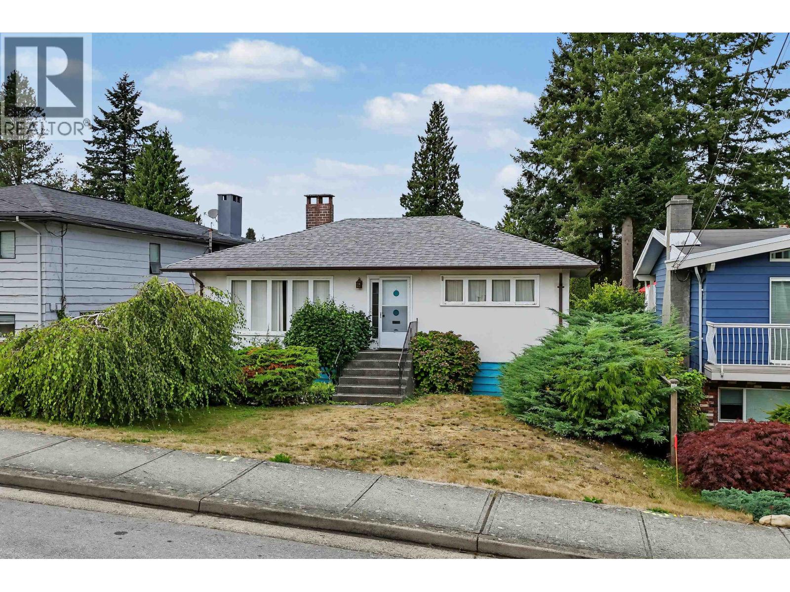 7971 ROSEWOOD STREET, Burnaby — photo 1