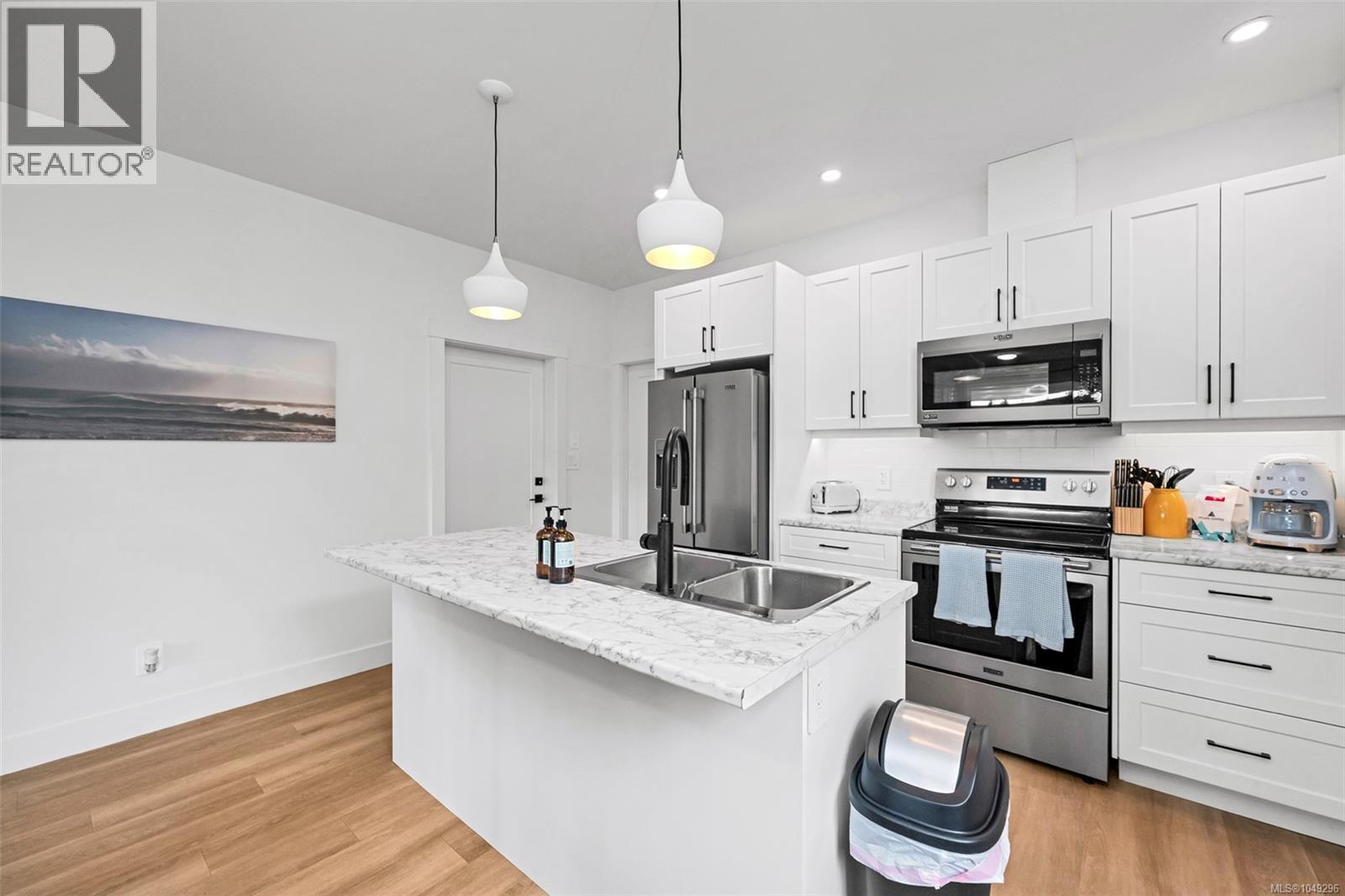 6261 Highwood Dr - 59