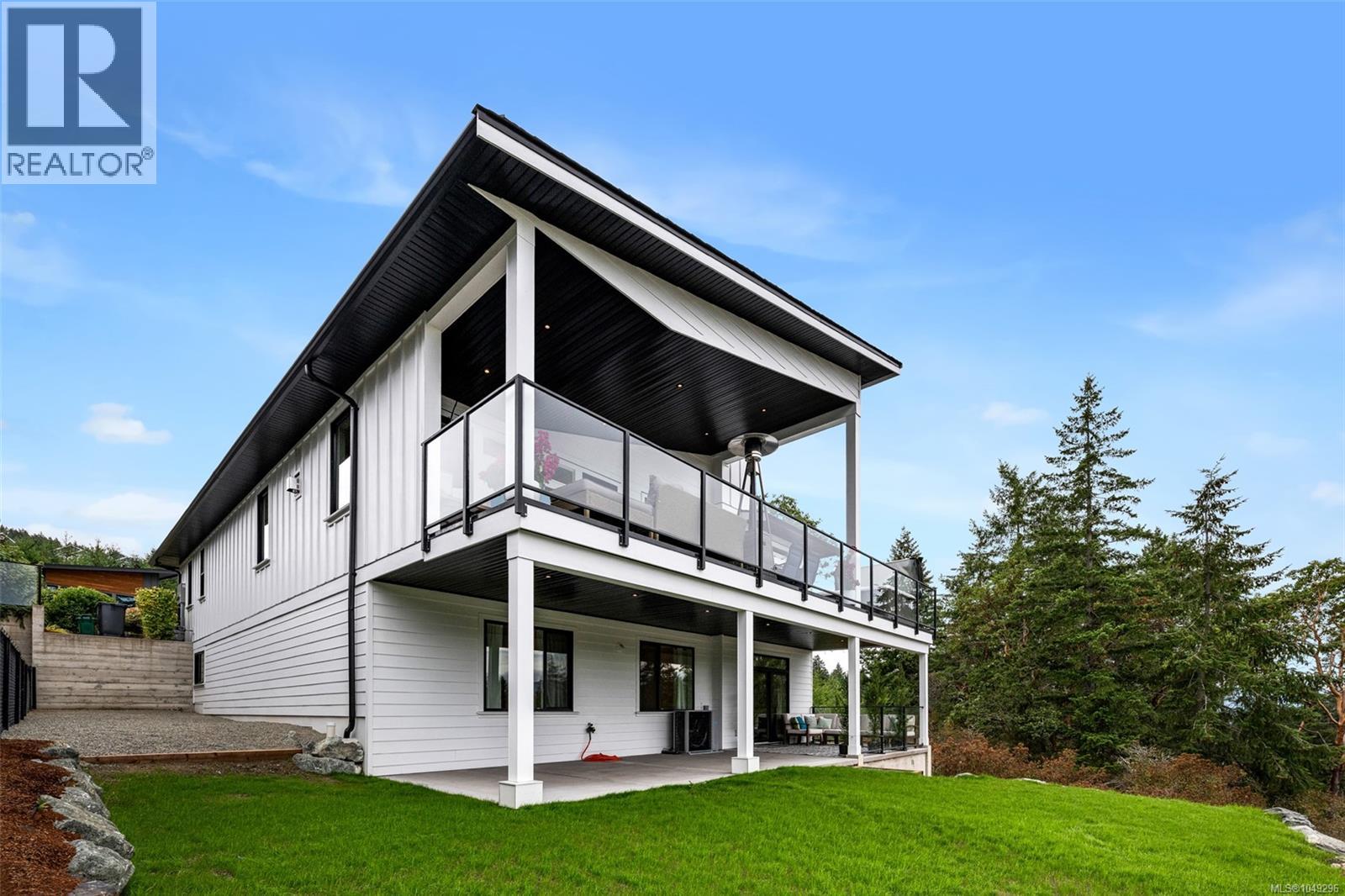 6261 Highwood Dr - Image 7