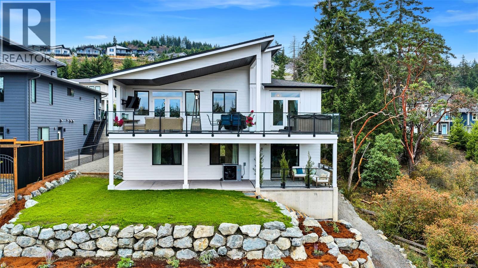 6261 Highwood Dr - 73