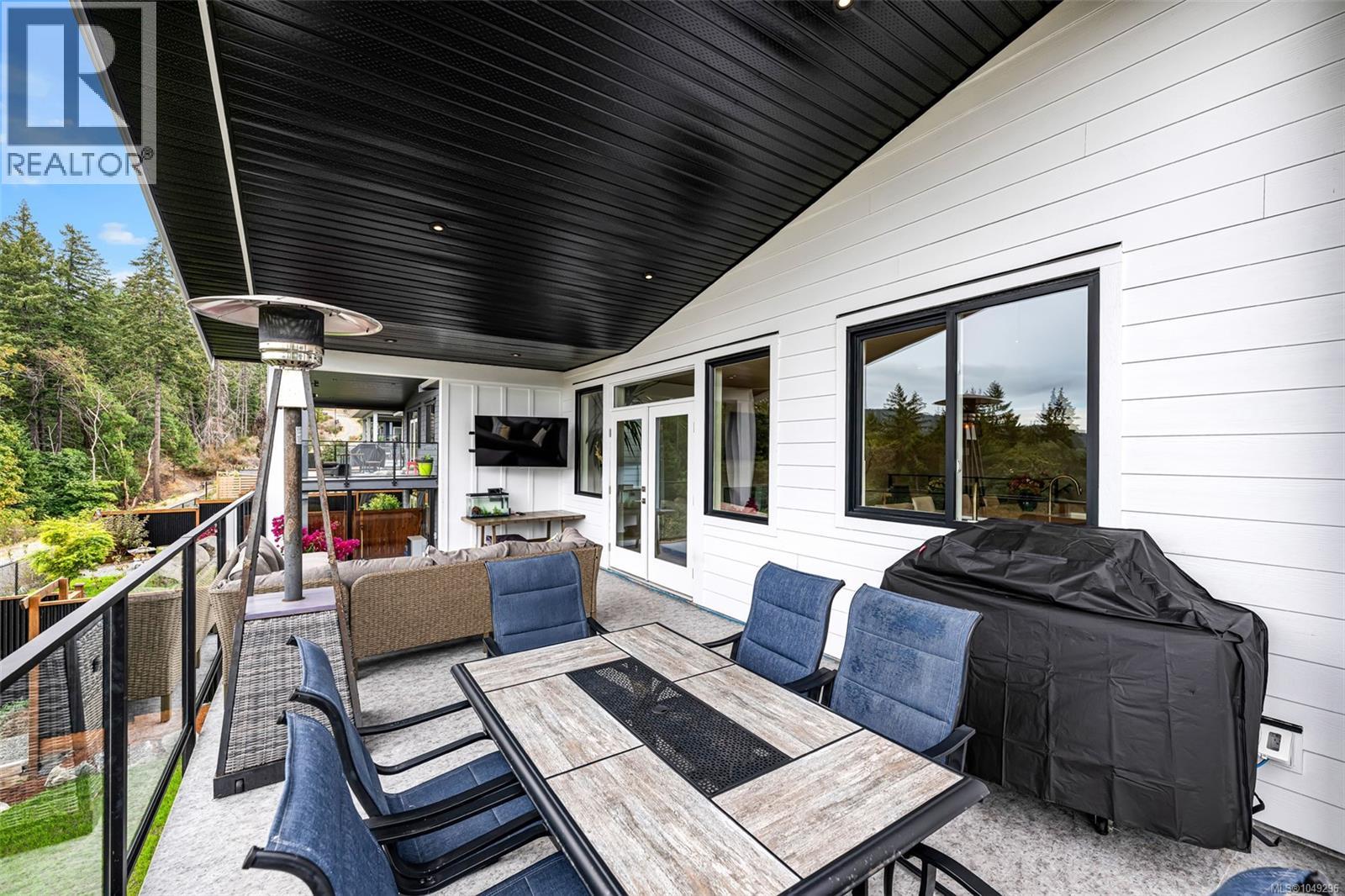 6261 Highwood Dr - Image 53