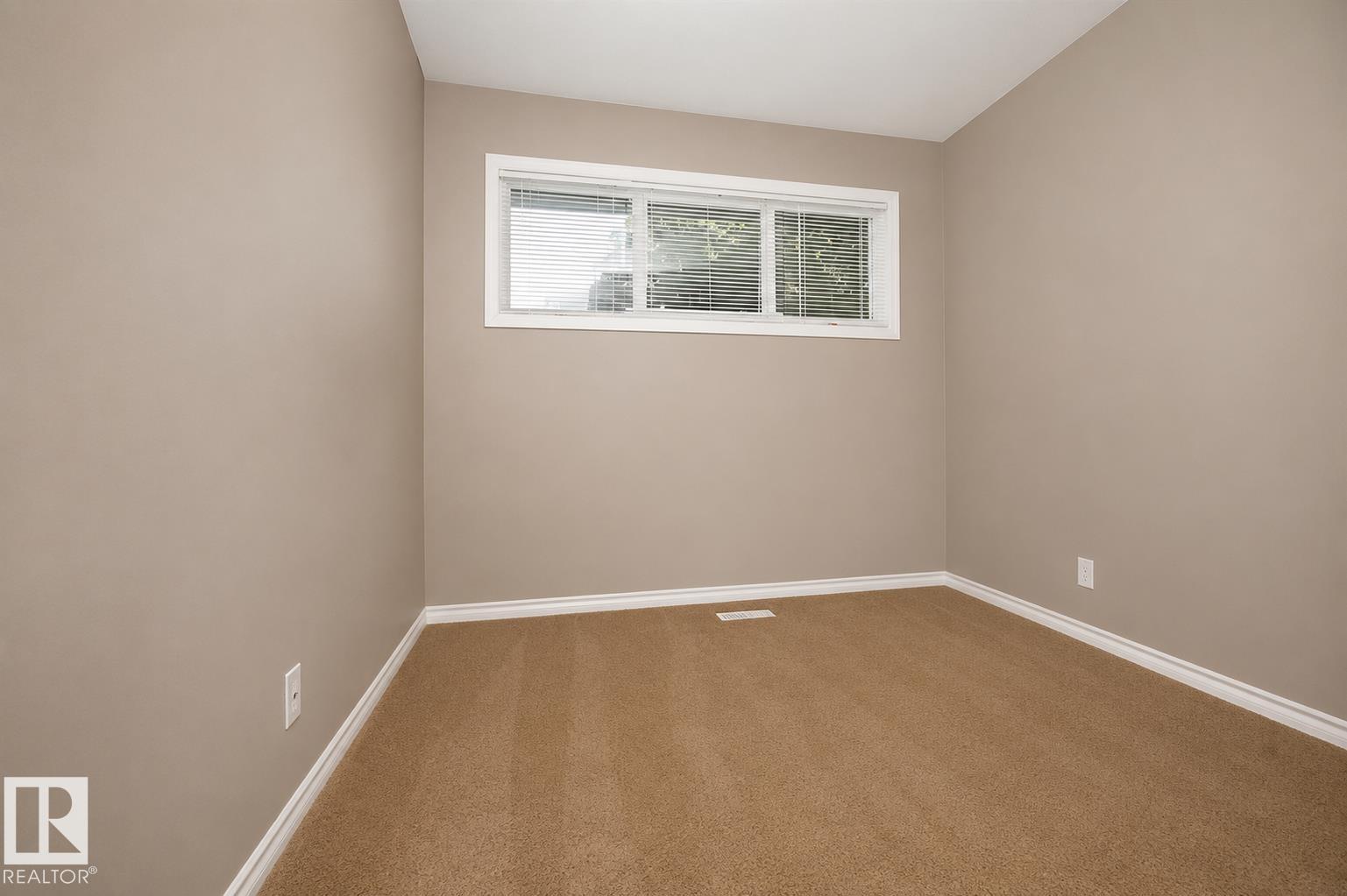 9072 52 ST NW - 11
