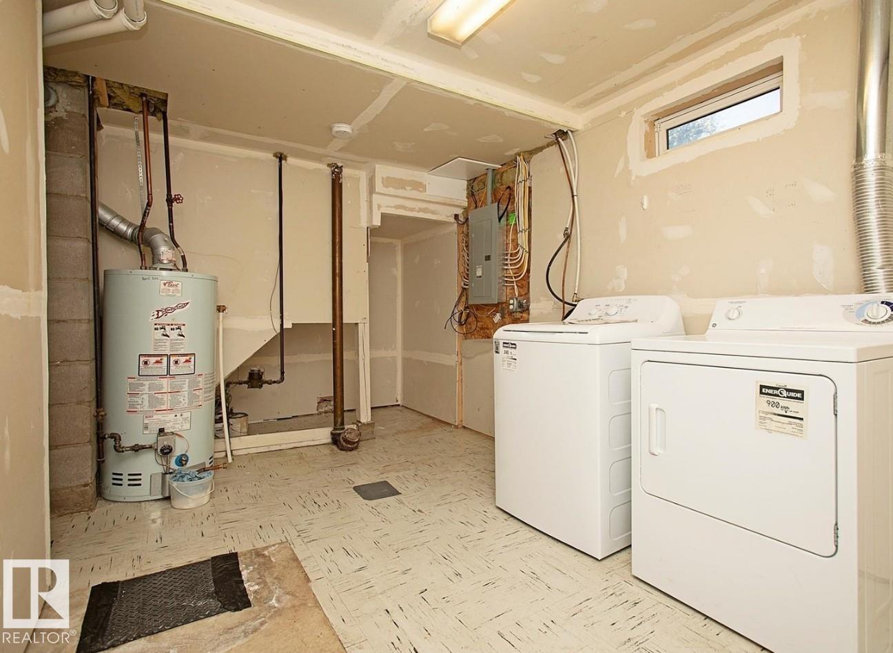9072 52 ST NW - 22
