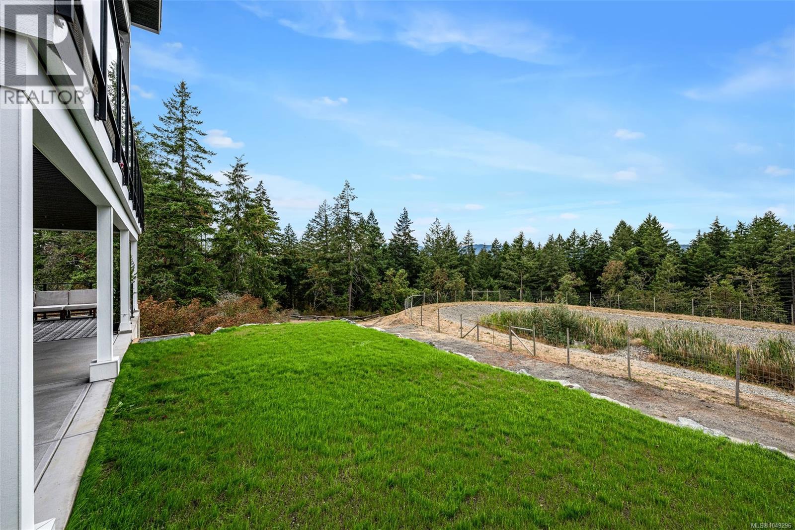 6261 Highwood Dr - 70