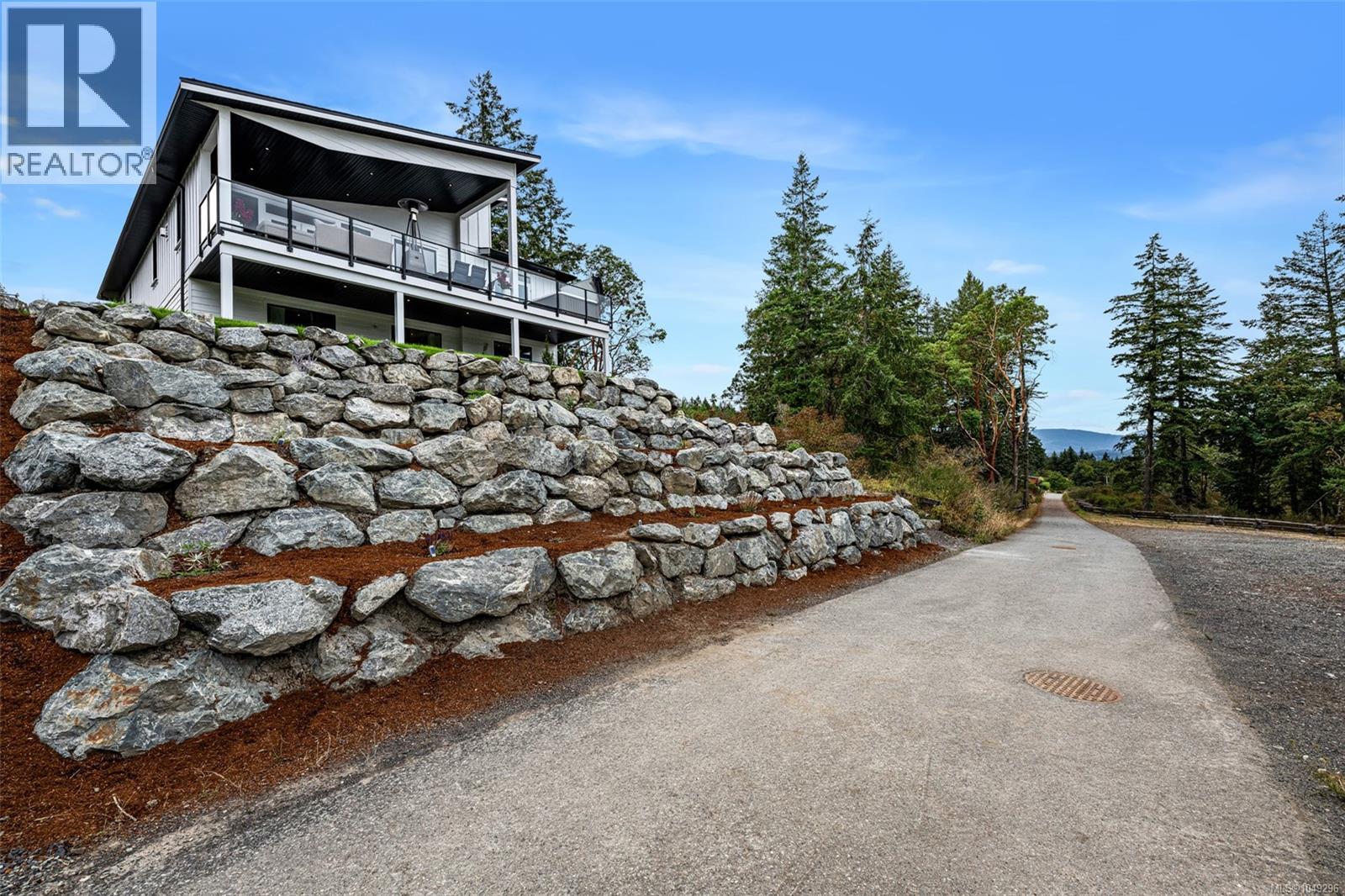 6261 Highwood Dr - 77