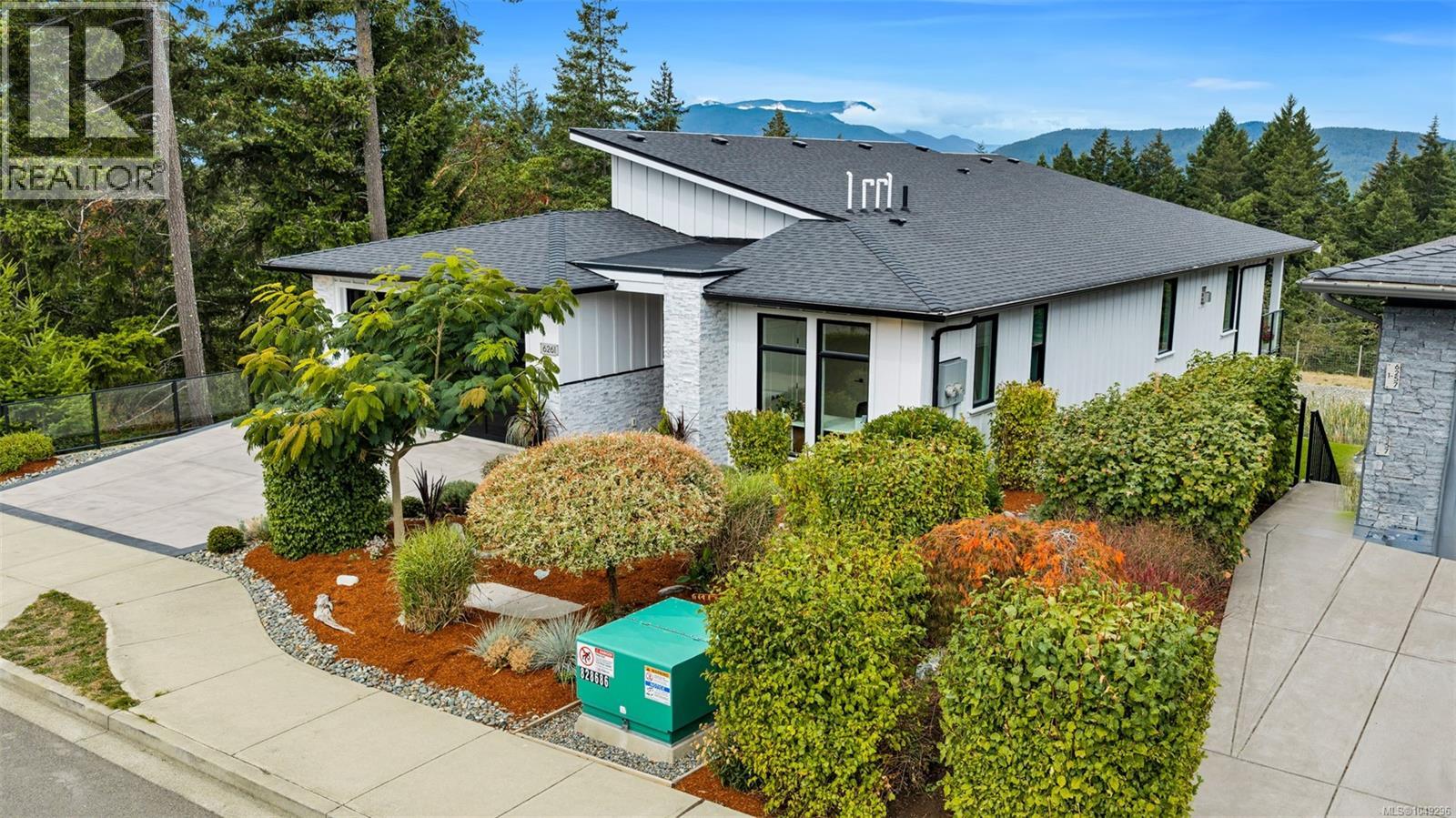 6261 Highwood Dr - Image 4