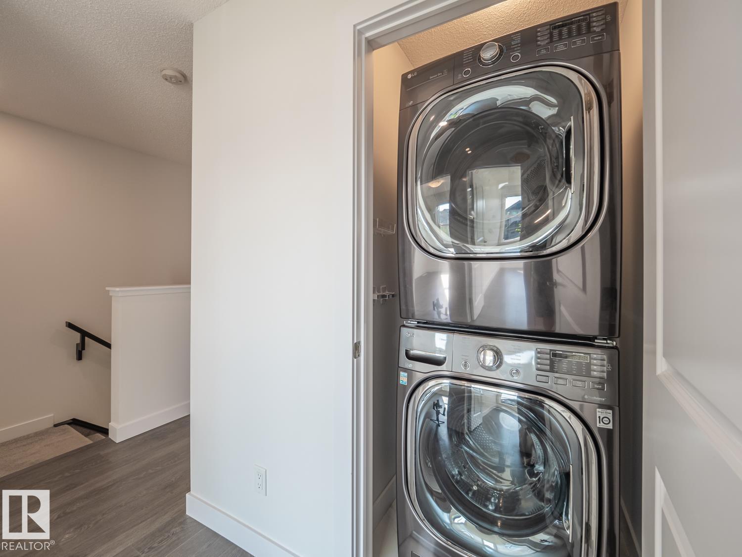 9632 224 ST NW - 27