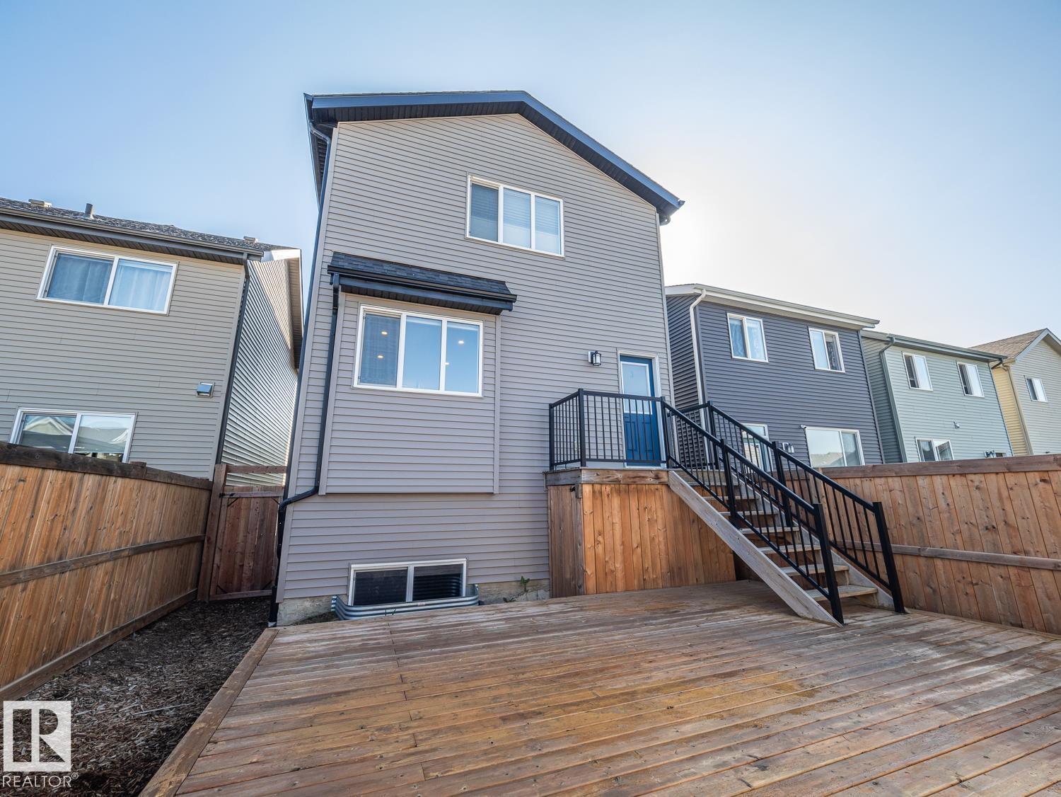 9632 224 ST NW - 29